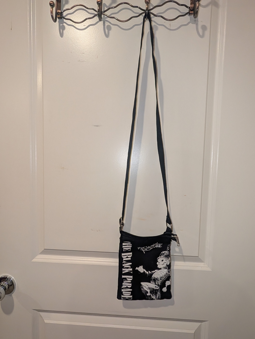 Hot Topic Black Graphic Crossbody Bag with White Print